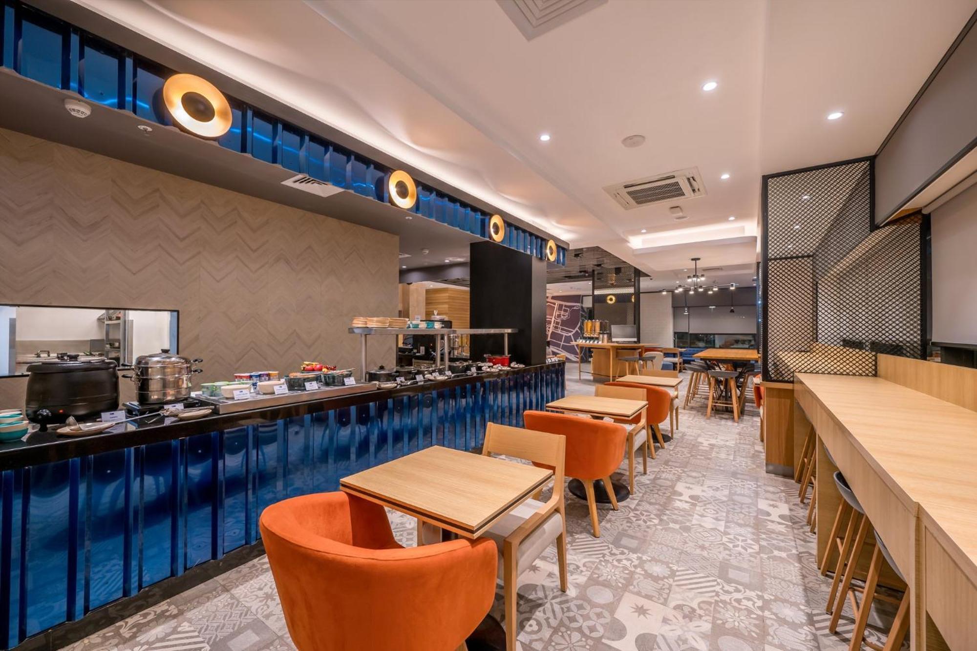 Holiday Inn Express Greater Noida Knowledge Park By Ihg Exteriör bild