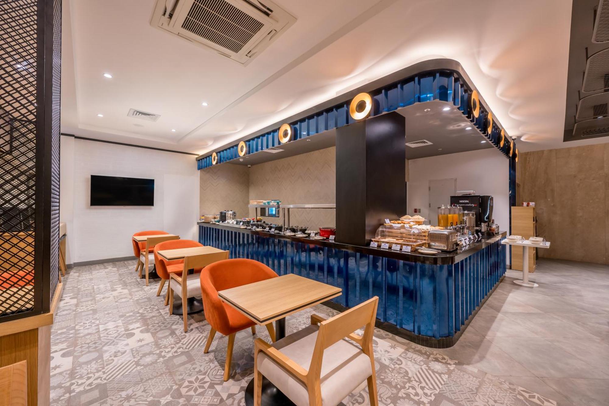 Holiday Inn Express Greater Noida Knowledge Park By Ihg Exteriör bild